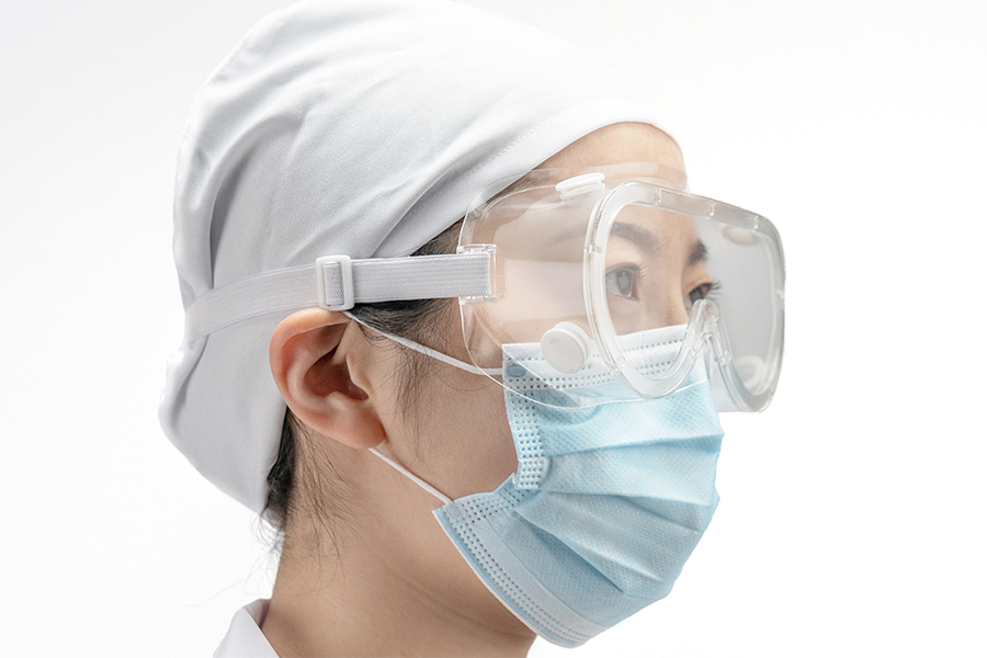 What sterilization methods are recommended for medical goggles?